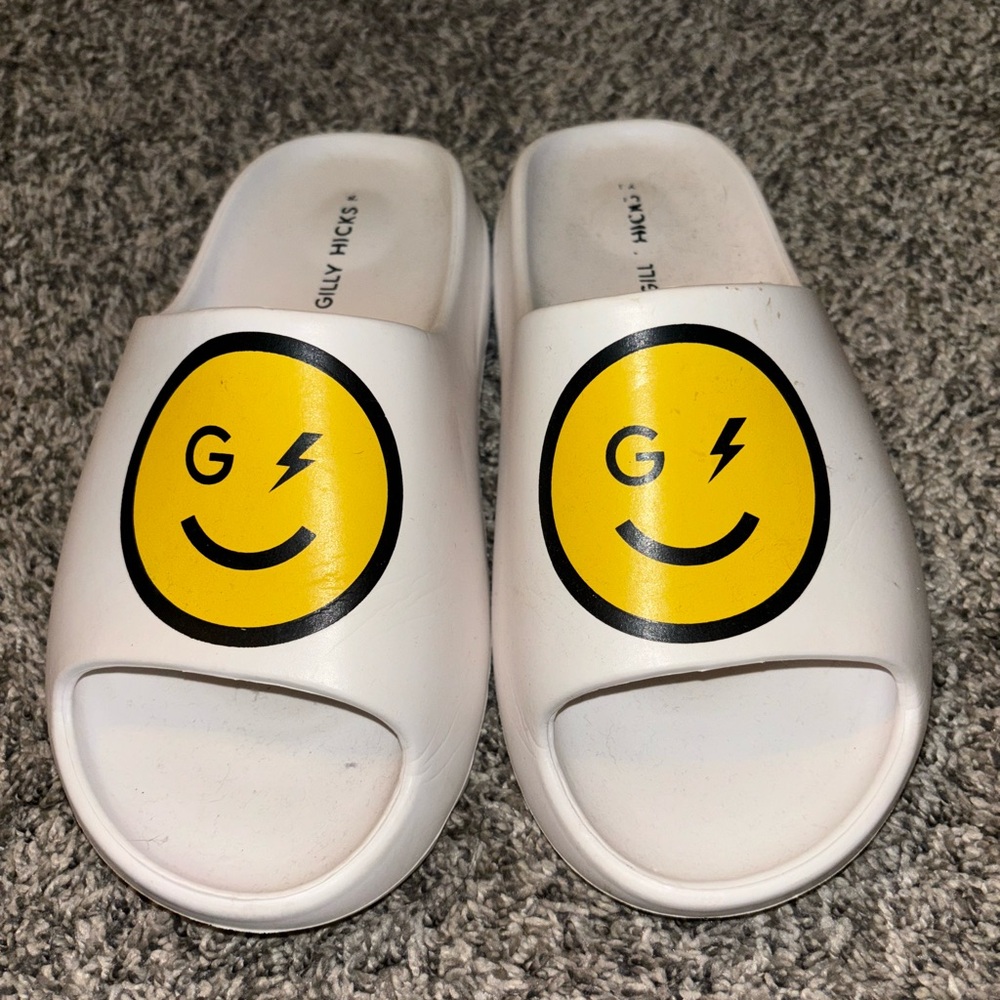 Gilly hicks slides! Size M (7-8 us women)
